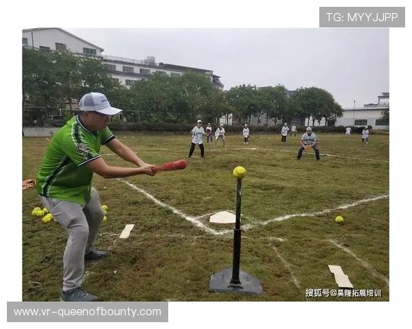 从垒球比赛看团体球类项目魅力:团队配合与个人发挥的平衡 从垒球比赛看团体球类项目魅力:团队配合与个人发挥的平衡